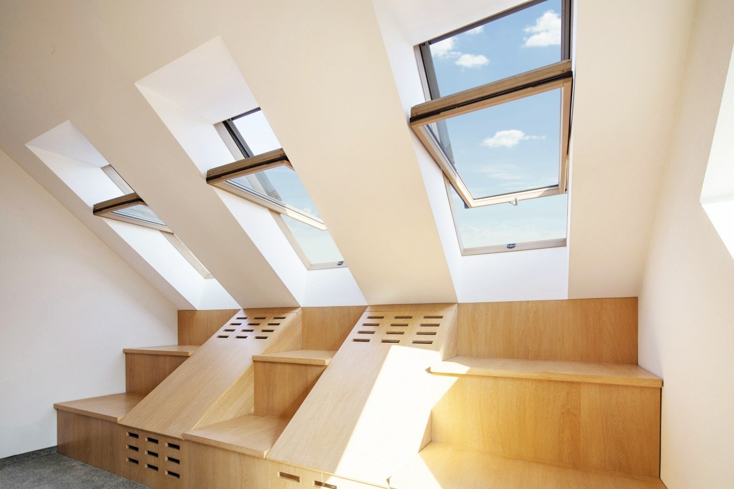fenetre-toit-r4-salon-lumiere-293960.jpg