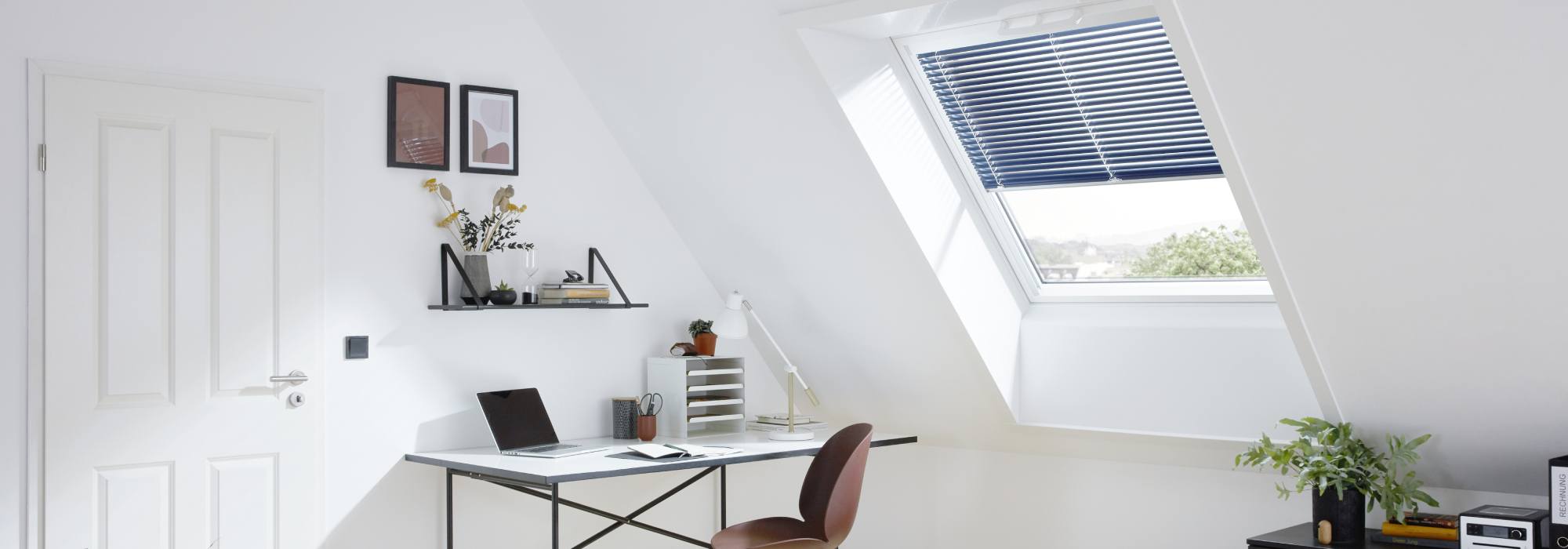 Découvrez les stores et volets proposés par CASALUX